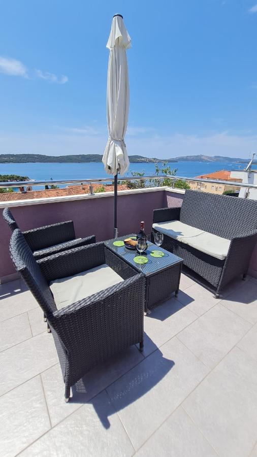 Apartmani Ferdi Трогір Екстер'єр фото